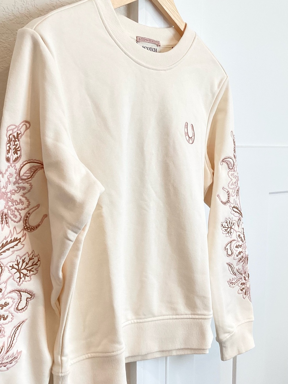 🐎Scotch & Soda Embroidered Sweatshirt MARFA Crew Neck New Small Ivory - Picture 2 of 10